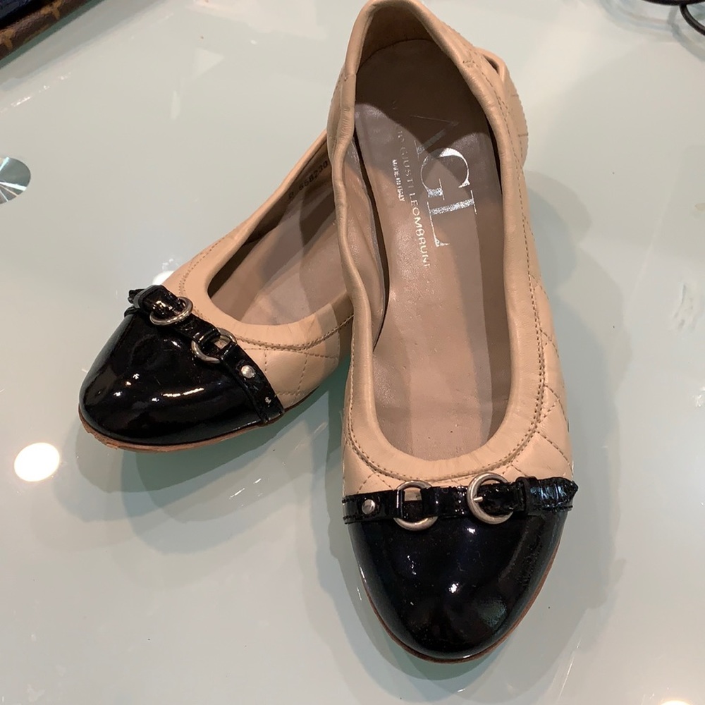 Gently used AGL flat 39.5